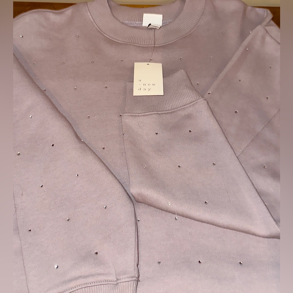 NWT Women M embellished rhinestone Gray Mauve Sweatshirt A New Day